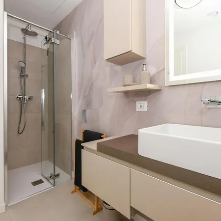 Apartamento Mgh- Grace Katya Desenzano del Garda